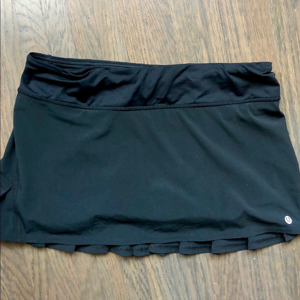 Lululemon Play Off The Pleats Skirt 
13"